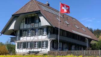 Uebernachten im Waldhaus in Luetzelflueh